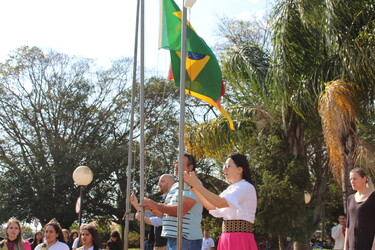 abertura-da-semana-farroupilha-foi-realizada-na-praca-central