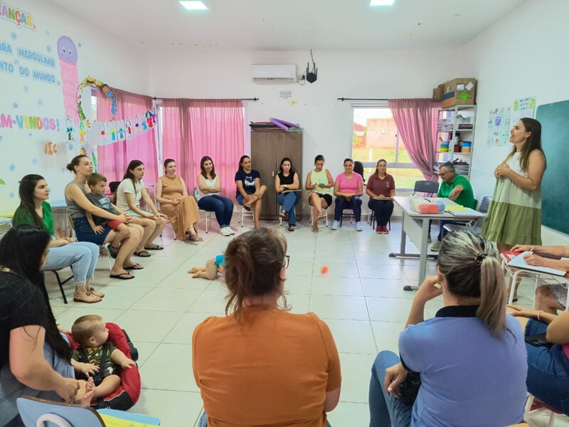 encontro-com-pais-marca-o-inicio-do-ano-letivo-na-emei-pequeno-aprendiz