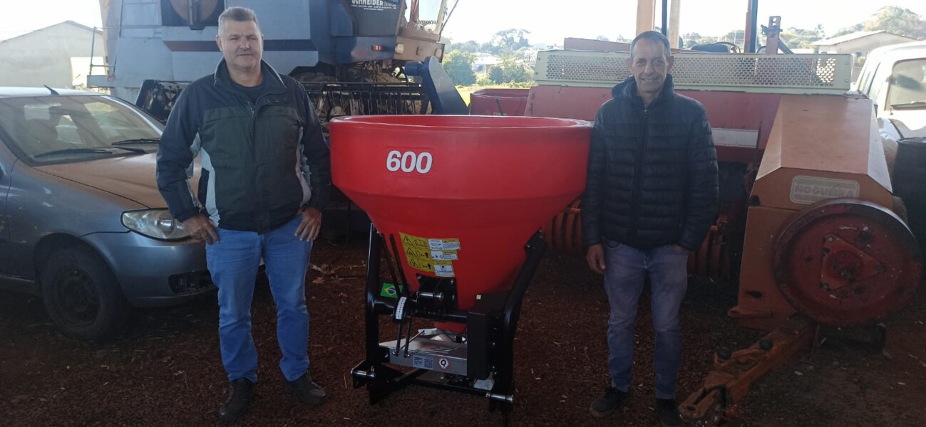secretaria-de-agricultura-adquire-novo-equipamento