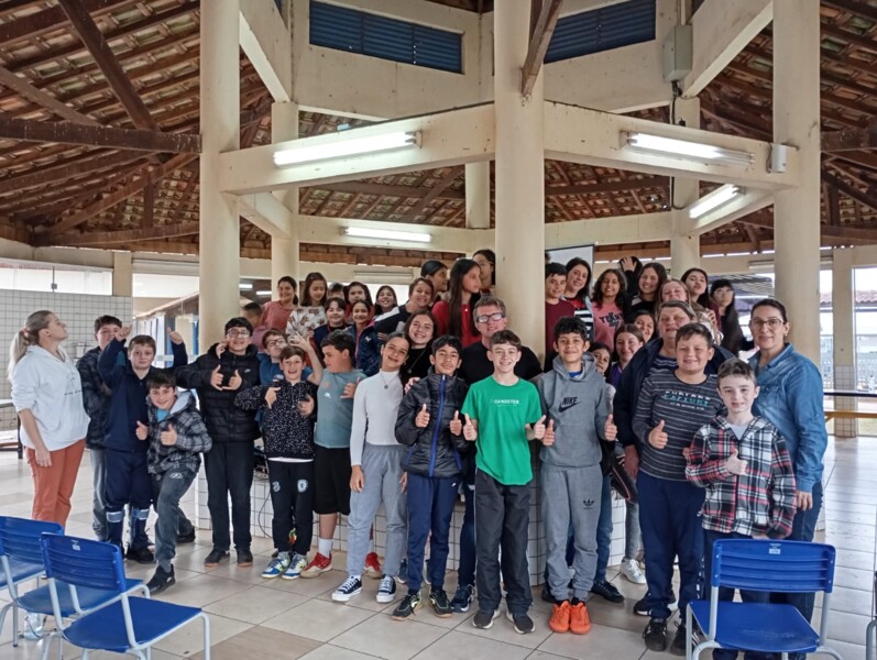 escola-bat-recebe-o-programa-papo-de-responsa-da-policia-civil