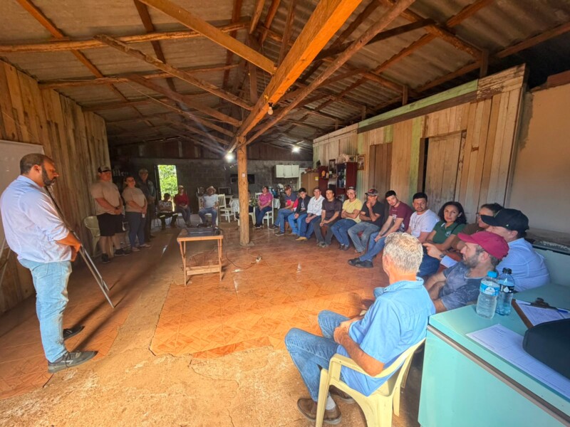 administracao-municipal-participou-do-dia-de-campo-promovido-pela-emater-com-o-apoio-da-prefeitura-municipal