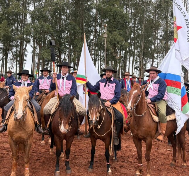 ctg-rancho-grande-recebe-a-chama-crioula