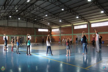 jogos-esportivos-encerram-o-ano-letivo-da-escola-brasilina-abreu-terra