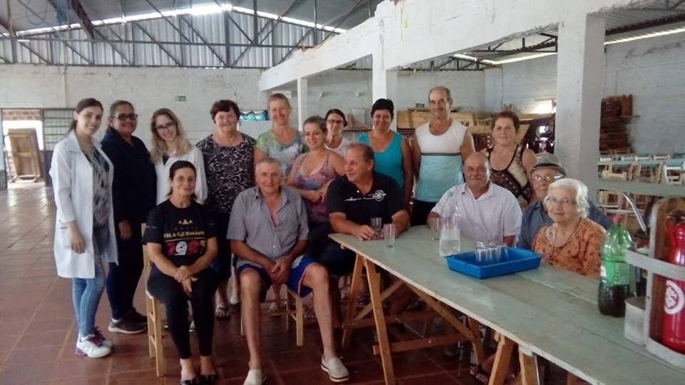 FOTO GRUPO DO IDOSO.jpg