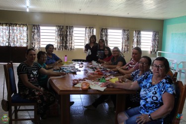 secretaria-municipal-de-assistencia-social-e-habitacao-promove-curso-de-macrame-ate-sexta-feira