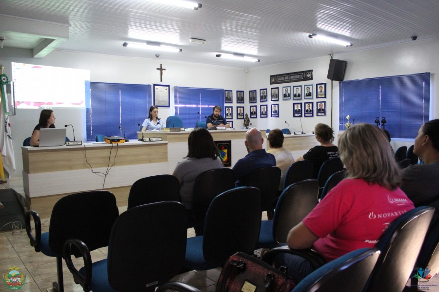 FOTO-MATÉRIA-AUDIENCIA 1.JPG