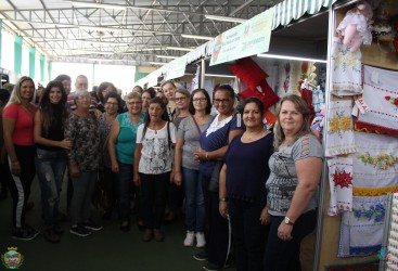 artesas-do-municipio-expoem-na-feira-expodireto-cotrijal